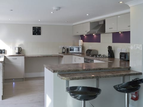 Kitchen | Riverside, Bude