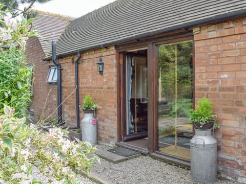 Attractive holiday home | The Cotes, Upper Welland, near Malvern