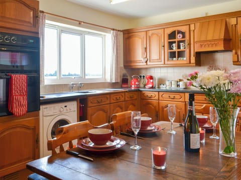 Kitchen/diner | Ivy Grange Cottage, Wistow, near Selby