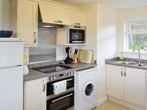 Kitchen/diner | Tregunna Cottage, Edmonton, nr. Wadebridge