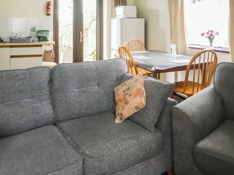 Living area | Oakwood, Cheriton Bishop, near Dartmoor National Park