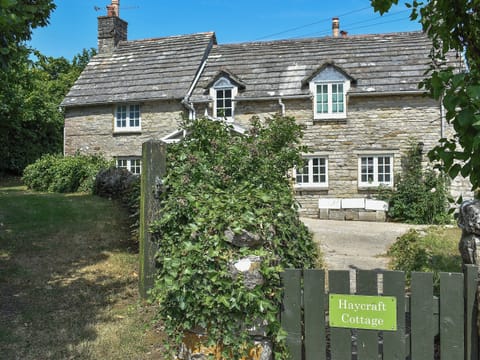Lovely New Forest holiday home | Haycraft Cottage, Harmans Cross, near Swanage