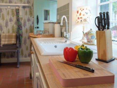 Farmhouse style kitchen with heritage features | Brewery House Cottage, Bishop Middleham, near Durham