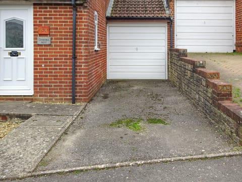 Parking | Sparrows Nest, Preston, near Weymouth