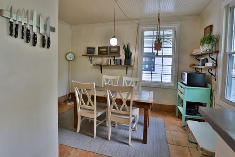 Extra seating in the breakfast nook