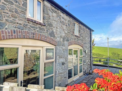 Exterior | The Coach House - Peniarth Bach Farm, Betws-Yn-Rhos, Conwy