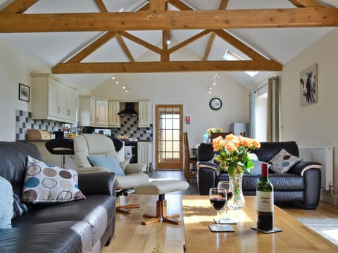 Open plan living/dining room/kitchen | Llanlliwe Cottage, Henllan Amgoed, nr. Narberth