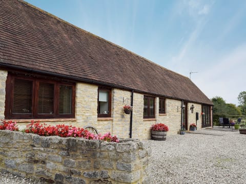 Excellent, converted detached barn | Alfie’s Barn, Ambrosden