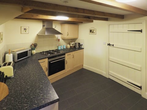 Kitchen | Crwys Farm - The Dairy, Three Crosses, Gower, Swansea