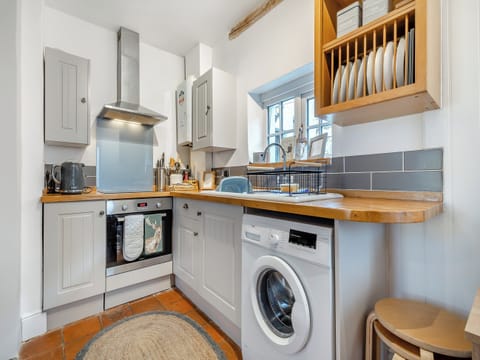 Kitchen | Melrose Cottage, Cromer