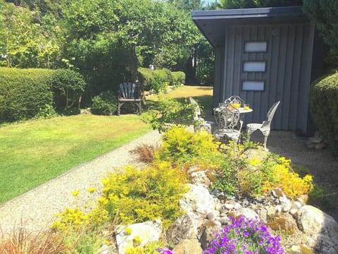 Delightful private garden | Apple Tree Cottage, Bassenthwaite, near Keswick