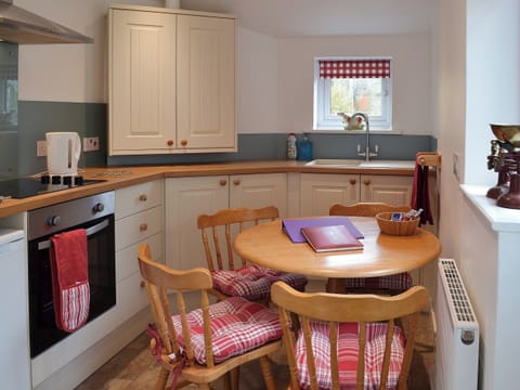 Kitchen/diner | Wild Flower Cottage, Youlgreave, near Bakewell