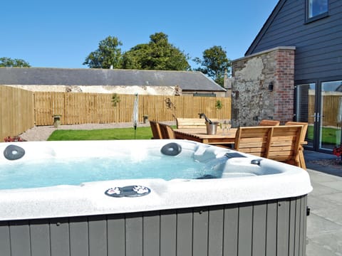 Relaxing, private hot tub | The Steading - Glenskinno, Montrose