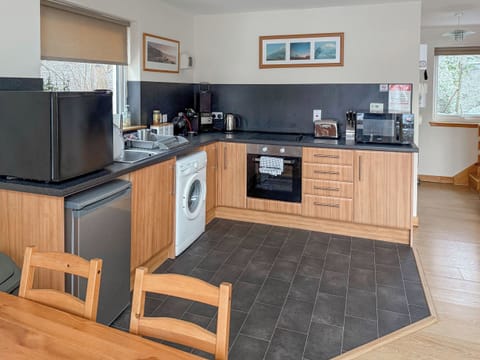Kitchen/diner | Stob-Ban View, Achintee, Fort William