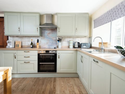 Kitchen/diner | Seascape - Proctors Stead Cottages, Dunstan, near Craster