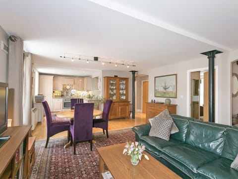 Open plan living/dining room/kitchen | Woodsmill Quay, Skeldergate, York