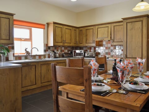 Open plan living/dining room/kitchen | Tynrhelyg Cottages - Eithinog, Talybont, nr. Aberystwyth