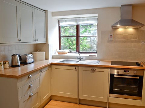 Kitchen | The Old Haybarn, Knole