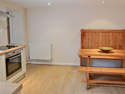 Dining room | The Old Haybarn, Knole