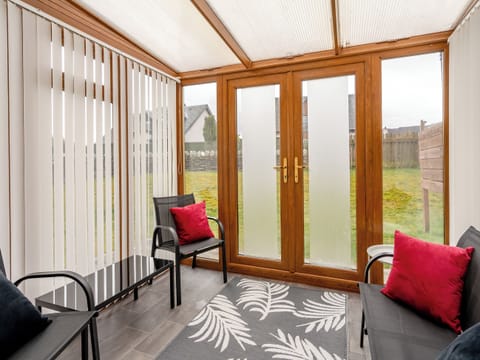 Conservatory | Clunnie Mor - Allt Mor Cottages, Aviemore