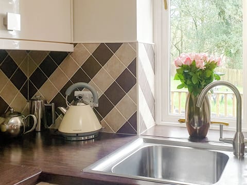 Kitchen | Beudy Bach - Bwlch Y Person Barns, Dihewyd, near Aberaeron