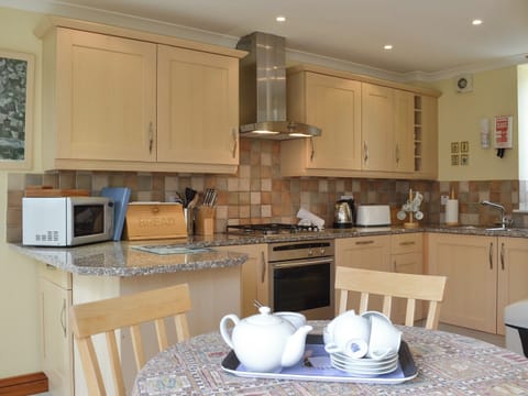 Open plan living space | Sea Shells, Padstow