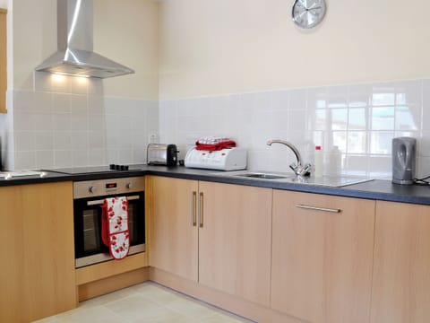 Kitchen | Maes Y Prior Holiday Barns - The Dairy, Carmarthen