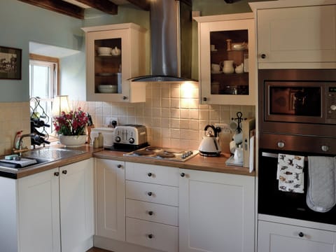 Kitchen | Gwernol, Dolwyddelan, near Betws-y-Coed