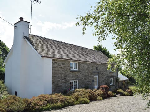 Spacious holiday cottage | Lletty Cottage - Lletty Farm, Penrherber, Newcastle Emlyn