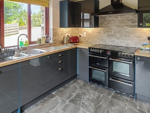 Kitchen | Helm View, Windermere