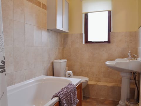 Bathroom | Helm View, Windermere