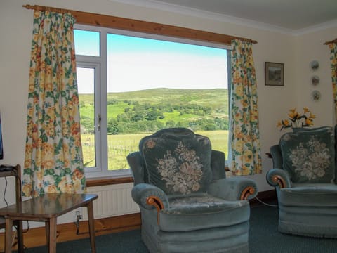 Light and airy living room | Lower Brae, Strath Oykel, by Ardgay