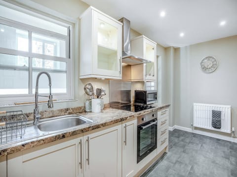 Kitchen | Halfehill Cottage, Richmond