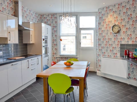 Spacious, kitchen/ diner | South Cliff Sands II, Scarborough