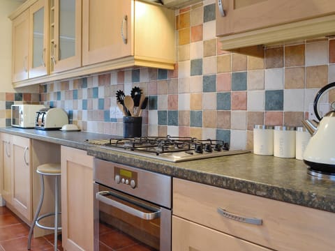Well equipped kitchen | Gilbert’s Warrant, Keswick