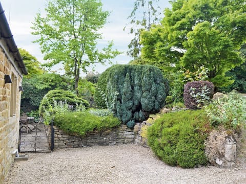 Parking | The Old School House, Icomb, near Stow-on-the-Wold