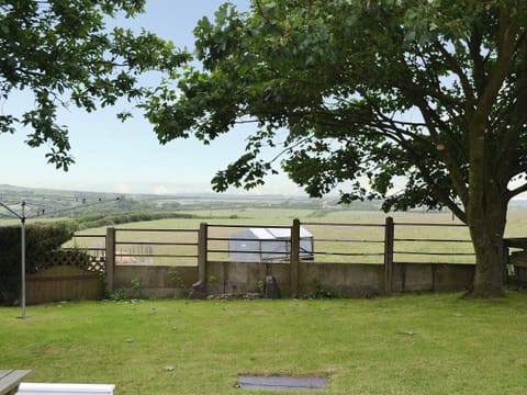 Far reaching views over the open countryside | Deuglawdd Cottage - Deuglawdd Farm , Aberdaron, near Pwllheli