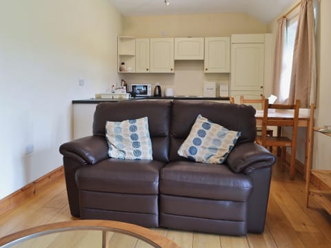 Annexe open plan living area | Glanrafon Isaf, Llanfaglan, Caernarfon