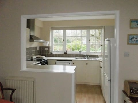 Kitchen/diner | Monks Thatch Cottage, Otterton