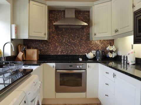 Well equipped kitchen | Clematis Cottage, Burnsall