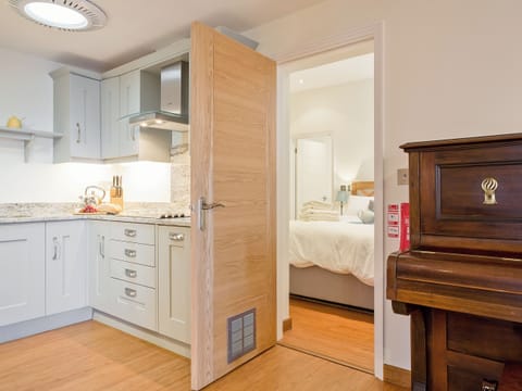 Open plan living/dining room/kitchen | The Bunker, Sennen