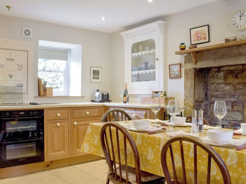 Well equipped kitchen/ dining room | Cam Cottage, Kettlewell, near Grassington