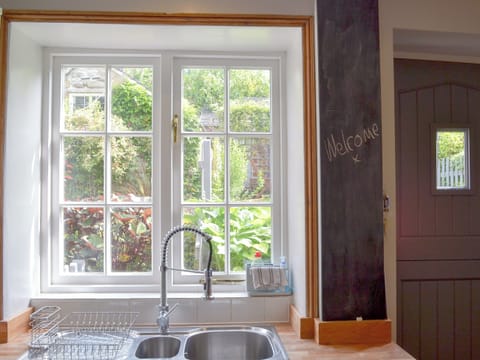 Charming kitchen | Pear Tree Cottage, Wirksworth, near Matlock