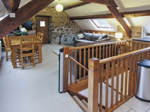 Open plan living/dining room/kitchen | Graianog Bach, Llanllyfni, nr. Caernarfon