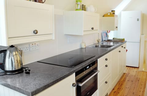 Open plan living/dining room/kitchen | The Coach House, Llanarmon Dyffryn Ceiriog