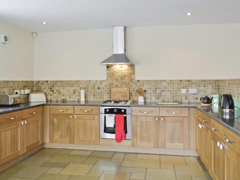 Kitchen | Tanfield Leith Farm Cottages - John Wesley Cottage, Tantobie, Stanley