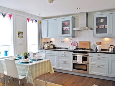 Kitchen/diner | Solent Cottage, Yarmouth