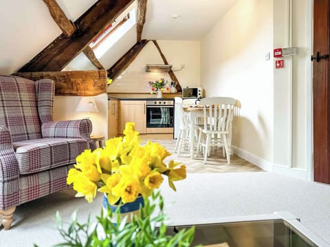 Open plan living space | Kite 2 - Cwm Chwefru Cottages, Newbridge-on-Wye, near Builth Wells
