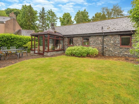 Exterior | Mews Cottage, Bampton