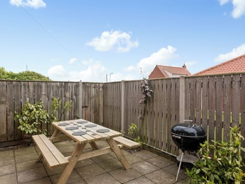 Sitting out area | St Peters Court, Bacton